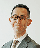 川口 賢太郎 氏