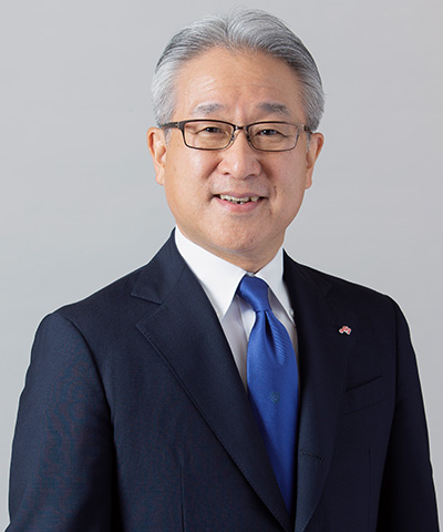 西井 孝明氏