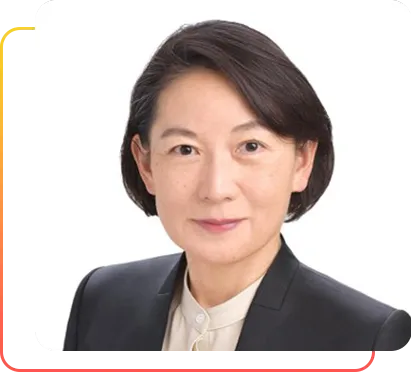 足立 朋子氏